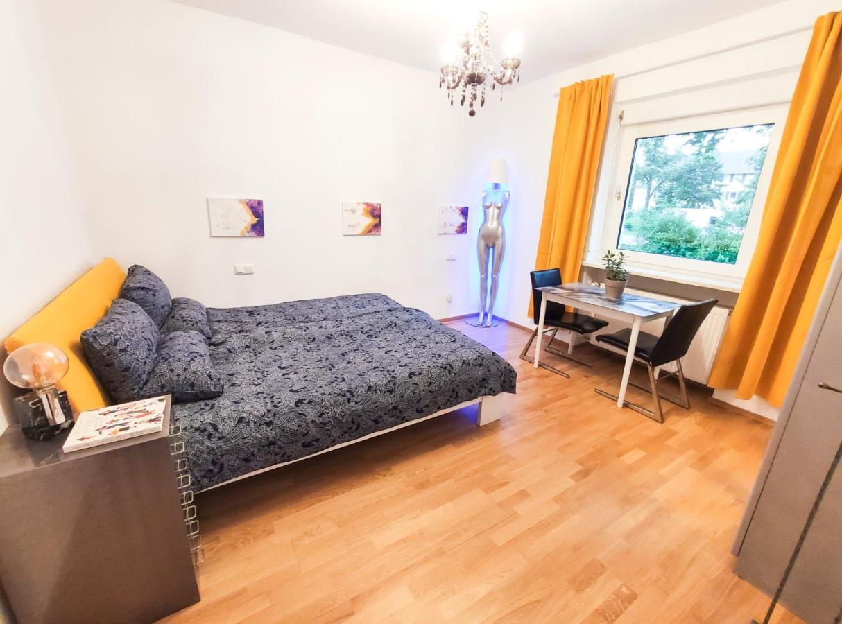 Modernes Zimmer Am Park Mit Garten, Huehner & Enten Мюнхен Экстерьер фото